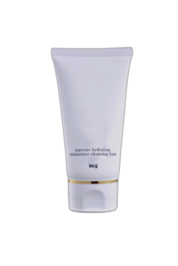 SUPER-GLOW HYDRATING CLEANSER CREAM